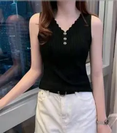 リブ編みVネックノースリーブトップス