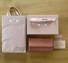 miu miu ピンク 長財布　がま口　財布のサムネイル