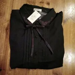 新品タグ付き axes femme リボンブローチ付き刺繍襟ブラウス