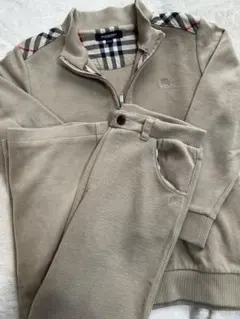 BURBERRY バーバリー　キッズ　ハーフジップ　パンツ セットアップ BURBERRY バーバリー キッズ ハーフジップ パンツ セットアップ - メルカリ