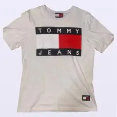今日だけ値下げ中！ TOMMY JEANS 半袖 Tシャツのサムネイル