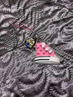 ミニオン ピンクの靴 キーホルダー