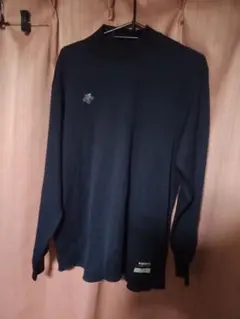 DESCENTEデサント ネイビー 長袖スポーツ生地ハイネックカットソートップス