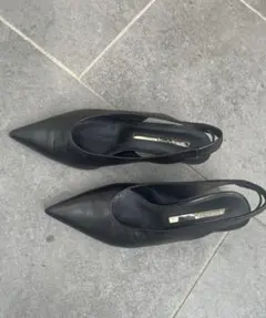 Brentellaブレンテッラ ポインテッド バックストラップ パンプス 37