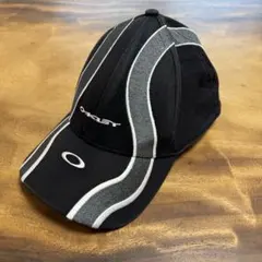 Oakley wave cap b.Eautiful似 ビリーアイリッシュ着用のサムネイル