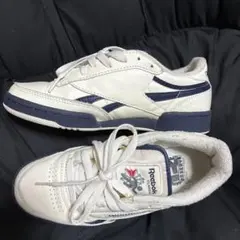 Reebok Classic ホワイト/ネイビー スニーカー