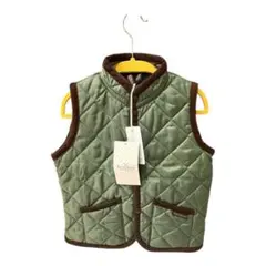 新品未使用グリーン キルティング中綿ベストタグ付き