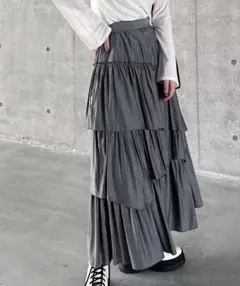 PAGEBOY ペイジーボーイフリルティアードスカート グレー　フリーサイズのサムネイル