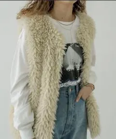 mystic フェイクファーベスト