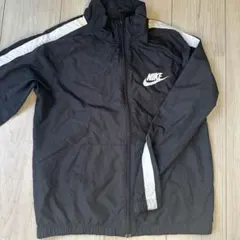 Nike 黒 ジップアップジャケット