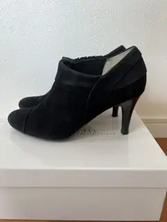 【なな様専用】セブントゥエルブサーティー　ブーティー　ショートブーツスエード