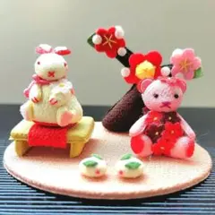 蓮の実飾り：うさぎのかくれんぼ ちりめん細工 - メルカリ