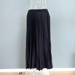 UNIQLO × Theory ブラック プリーツ ラップ スカート