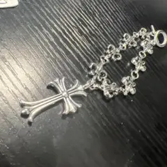 フレアモチーフ クロスブレスレット シルバーカラー Tバー