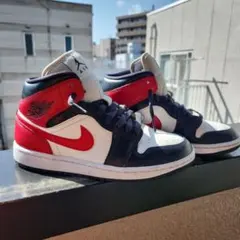 Nike Air Jordan1ホワイトレッドネイビー