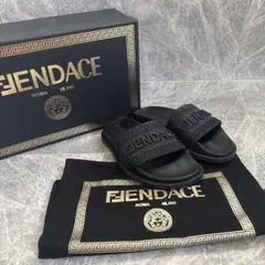 FENDACE フェンディ×ヴェルサーチェ ラバー サンダルのサムネイル