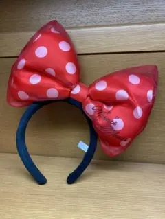 ミニーマウス カチューシャ 赤とピンクの水玉