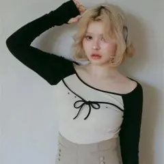 新品 andmary Alma ribbon top 人気完売アイテム トップス 新品 ANDMARY Alma ribbon top 人気完売アイテムトップス - メルカリ