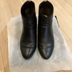 ショートブーツ　オデットエディオール