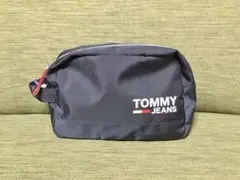 【送料込み】クラッチバッグ メイクポーチ ネイビー【TOMMY JEANS】