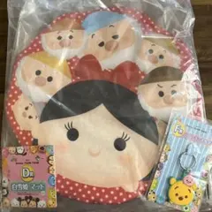 ふ*ぅ様 白雪姫マット、ぷーさんキーホルダー、商品のチップのぬいぐるみと一緒でのサムネイル