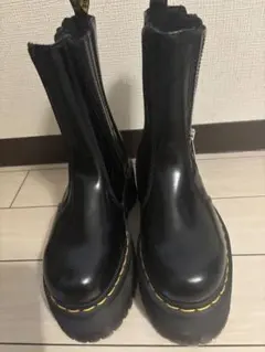 厚底サイドゴアブーツ ブラック　ドクターマーチン