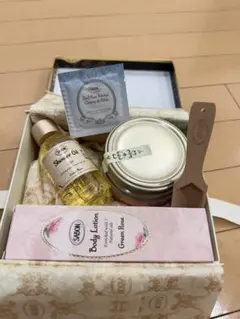 SABON サボン ギフトボックス入り 洗顔料 化粧水 美容オイル 新品 未