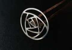 シルバー950 花柄彫刻 工芸品 - メルカリ