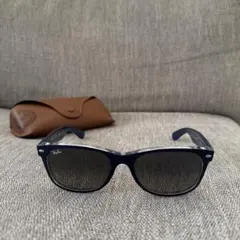 【美品】Ray Ban NEW WAYFARER RB2132 ネイビー