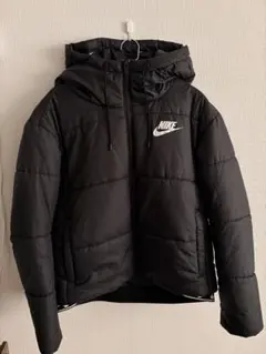 NIKE ナイキ ダウンジャケット ブラック フード付き レディース