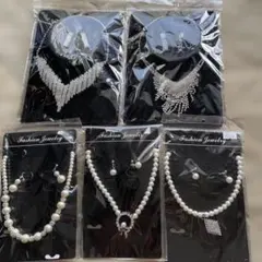 Item thumbnail for item 98d88374-d16b-489a-9256-7dfcd495d304