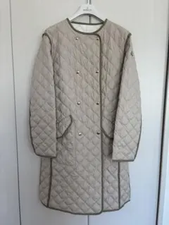 Moncler　キルティングダウン　モンクレール　ライト　ダウン　コートのサムネイル