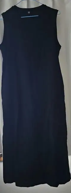 UNIQLO ブラック ノースリーブ ワンピース M