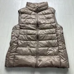 ユニクロウルトラライトダウンベストXLゴールドブラウン