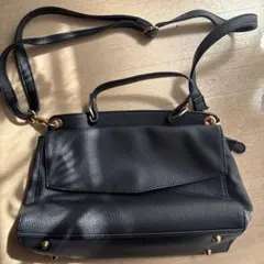 ブラックレザー ハンドバッグ