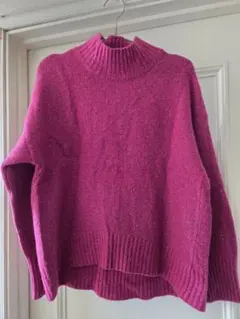 売り切り大特価セール‼️濃いピンク タートルネック ニット