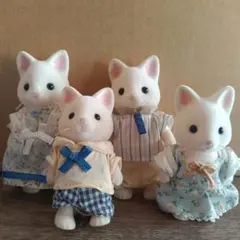 シルバニアファミリー　 シルクネコファミリー人形 4体セット