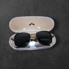 メタルフレーム 角型サングラス