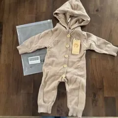 フード付き　ロンパース　ニット