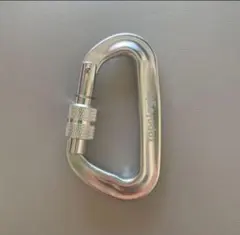 Item thumbnail for item 85c94b0d-f638-4ec5-a23f-f94fd86ff038