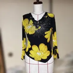 社交ダンス トップス 黒×黄色花柄 ラインストーン