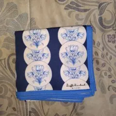 キンロック 花柄ハンカチ ブルー　メンズ　綺麗な状態です