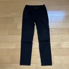 UNIQLO 黒パンツ 160cm ストレッチ シンプル 男女兼用