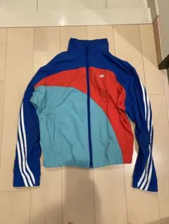 t*k様 adidas originals パーカー 明石さん着用 - メルカリ