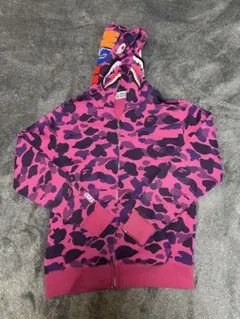 A BATHING APE シャークパーカー