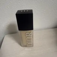 Dior フォーエヴァー フルイド スキン ウェア 0W ディオール