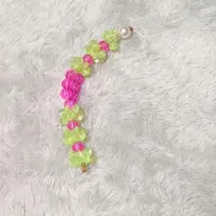 【ハンドメイド】花形ビーズの携帯ストラップ