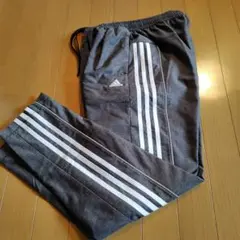 トレーニングパンツ