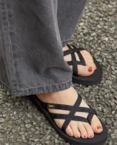 ❤️Teva❤️ W OLOWAHU サンダルのサムネイル