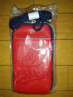 広島カープ　エンボス入りショルダーバッグ
